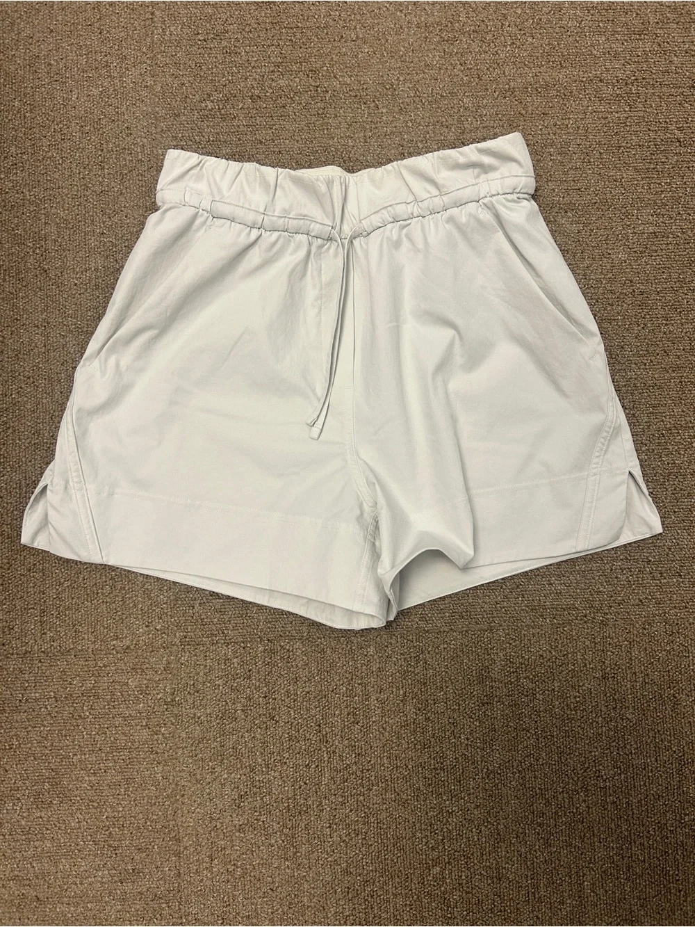 Lululemon Cinchable Waist High-Rise Woven Short 3.5